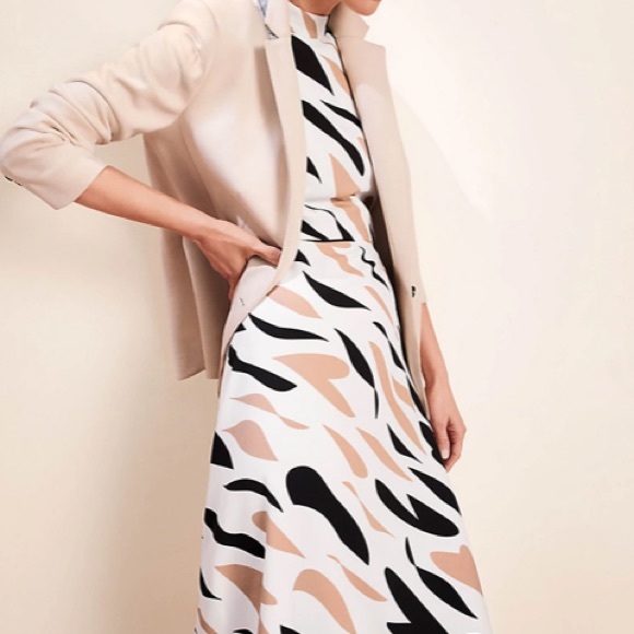 Petite Abstract Mock Neck Flare Midi Dress - Picture 3 of 3
